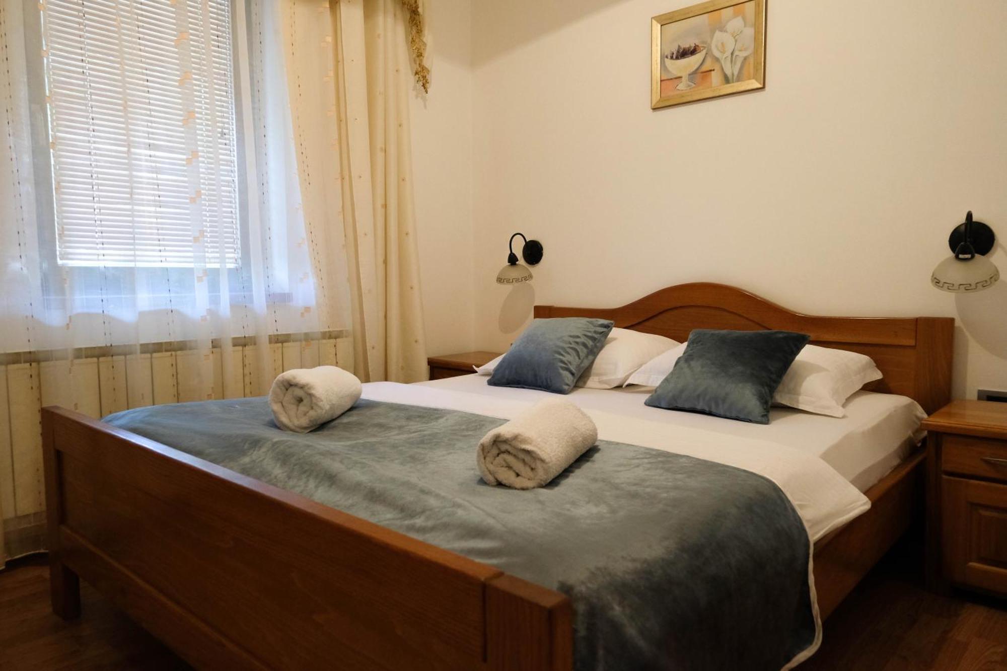 Bed And Breakfast Vijecnica Sarajevo Exterior photo