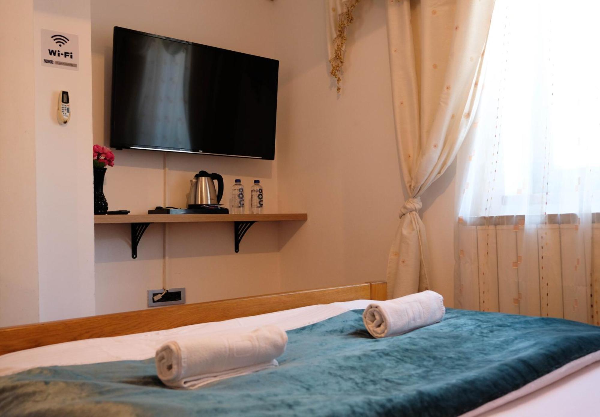 Bed And Breakfast Vijecnica Sarajevo Exterior photo